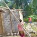 Kondisi rumah milik salah seorang warga di Dusun Palebaraya, Desa Molowahu, Kecamatan yang rusak akibat diterjang angin kencang