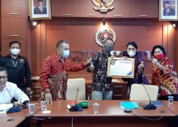 Webinar "Mengoptimalkan Pemanfaatan FABA untuk Pembangunan Ekonomi", Jumat, 9 April 2021, di Sekretariat PWI Pusat.