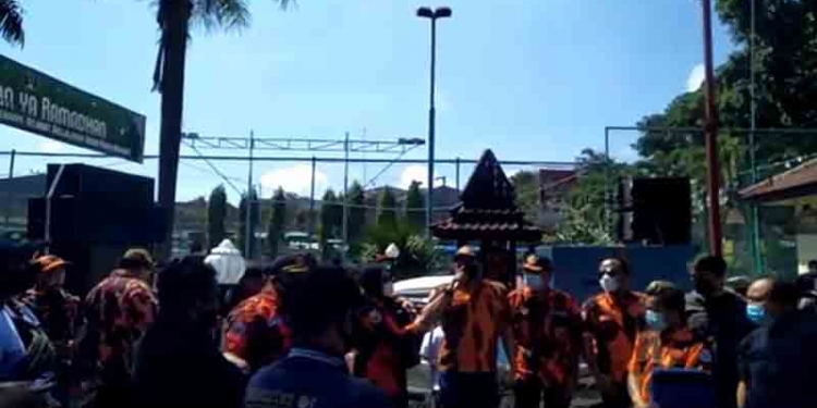 Tinggal di Pendopo Ronggo Hadinegoro, Wabup Blitar Tuai Pro dan Kontra
