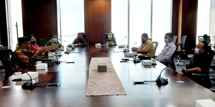 PEMULIHAN EKONOMI -Komisi II DPRD Provinisi Gorontalo saat rapat bersama pihak Bank Indonesia Provinsi Gorontalo, Selasa (25/5/2021). Foto istimewa