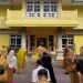 APEL KERJA - Suasana saat Wali Kota Gorontalo, Marten Taha memimpin Apel Kerja Perdana Pasca Libur Nasional Lebaran Idul Fitri 1442 H di Kantor Wali Kota Gorontalo, Senin (17/5/2021). Foto (Ari/Gopos)