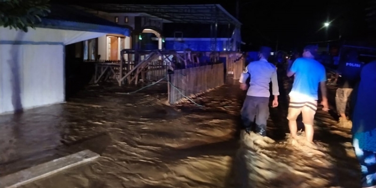 Banjir bandang Popayato