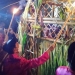 Bupati Gorontalo Nelson Pomalingo saat menyalakan lampu sebagai tanda awal perayaan malam tumbilatohe, di Rumah Dinas Bupati Gorontalo. (Putra Gopos)