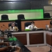 Bupati Gorontalo Nelson Pomalingo bersama Wakil Bupati Hendra S Hemeto dan jajaran Pemerintah Daerah Kabupaten Gorontalo melaksanakan Rapat Pembahasan PMKK di Ruang Madani Kantor Bupati Gorontalo, Senin (31/5/2021). (Putra/Gopos).