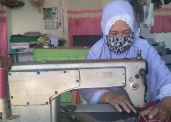 Penjahit pakaian di Pohuwato