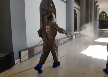 PMI Semprot lokasi salat idulfitri