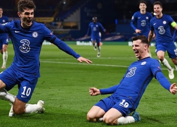Pemain Chelsea melakukan selebrasi setelah Mason Mount mencetak gol pada menit ke85 sekaligus membawa Chelsea melaju ke Final Liga Champions setelah menang 2-0 atas lawannya Real Madrid (foto: ig Chelsea)