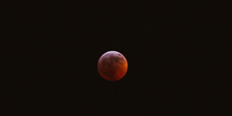 Super Blood Moon