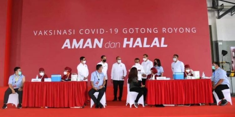Vaksinasi Gotong Royong. (Dok Humas Pemprov Jabar)