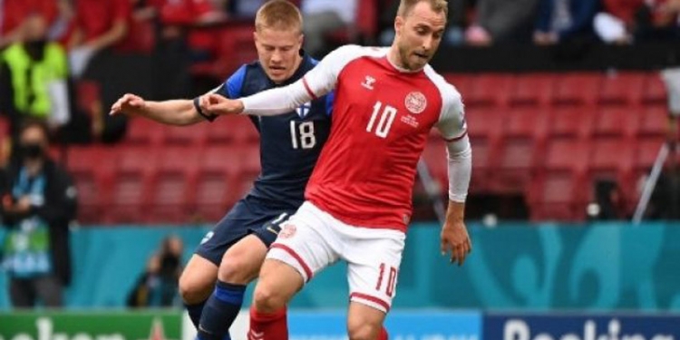 Christian Eriksen saat bertanding melawan Timnas Finlandia (suara.com)