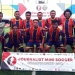 Tim Futsal Diskominfotik Pemprov Gorontalo foto bersama sebelum bermain di laga delapan besar menghadapi tim DC di Amal Mini Soccer Stadium, Kota Gorontalo, Kamis (24/6/2021). Diskominfotik melenggang ke semi final usai mengalahkan DC 4-3 di babak adu pinalti. (Foto: Istimewa)