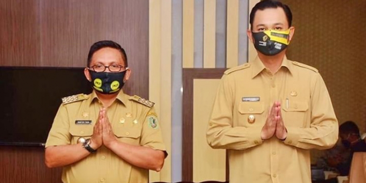 Wali Kota Gorontalo, dan Wakil Wali Kota Gorontalo, Marten Taha dan Ryan F Cono. (Diskominfo Kota Gorontalo)