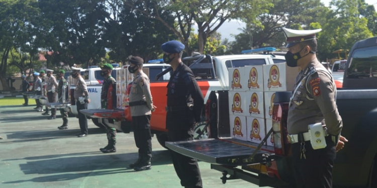 Polda Gorontalo Siapkan 1000 Paket Sembako Untuk masyarakat terdampak Covid-19 di provinsi Gorontalo. Foto : Putra/Gopos.