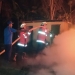 Petugas pemadam kebakaran melakukan pemadaman kebakaran rumah di Desa Ombulo, Kecamatan Limboto Barat, Kabupaten Gorontalo, Rabu (30/6/2021). (Istimewa)
