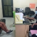 Kanit Reskrim Polsek Kota Utara, Bripka Andi F. Diningrat sedang melakukan penyelidikan terhadap MRI terduga pelaku pencurian handphone. Foto : (istimewa)
