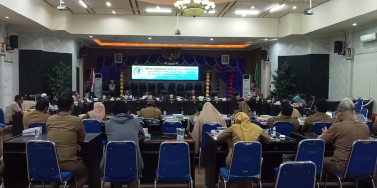 Rapat banggar Dewan Perwakilan Rakyat Daerah (DPRD) Kota Gorontalo. Senin, (28/6/2021). Foto  (Sari/gopos)