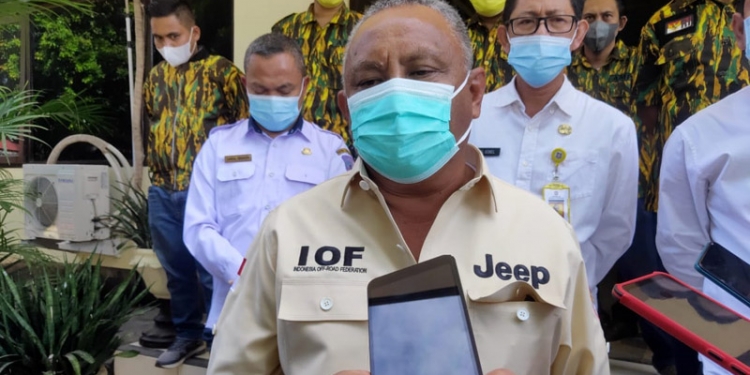 Rusli Habibie Polisikan Adhan Dambea
