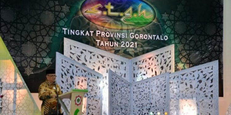 Wagub Gorontalo H. Idris Rahim memberikan sambutan pada pembukaan STQH tingkat Provinsi Gorontalo tahun 2021 di Asrama Haji Gorontalo, Selasa (22/6/2021). (Foto : Istimewa)