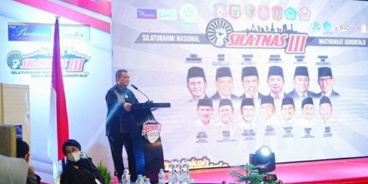 Wakil Gubernur Gorontalo Idris Rahim saat memberikan sambutan pada penyelenggaraan Silahturahmi Nasional (Silatnas) III yang dilaksanakan oleh Presidium Nasional (Presnas) center Provinsi Gorontalo, di RM Orasawa Limboto, Sabtu (26/6/2021). (Foto :Istimewa)
