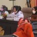 Wakil Bupati Pohuwato, Suharsi Igrisa, saat membuka kegiatan pembekalan dan pendampingin pengisian lembar kerja evaluasi di Gedung Panua Pohuwato, Rabu (9/6/2021). (foto/humas).