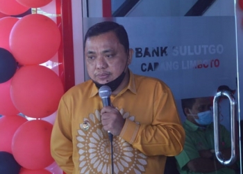 Wakil Bupati Gorontalo Hendra S Hemeto saat memberi sambutan di acara HUT Bank Sulut GO yang ke-60 Di kantor cabang Bank Sulut GO Limboto, Kamis (3/6/2021). (Putra/ Gopos)