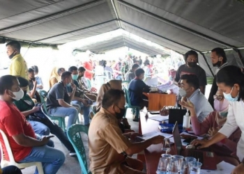 VAKSIN - Proses Vaksinasi yang dilakukan Dinas Kesehatan Kota Gorontalo. Selasa (22/6/2021). Foto (Diskominfo Kota Gorontalo)