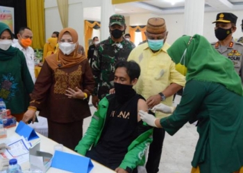 Bantuan Penerima Vaksin