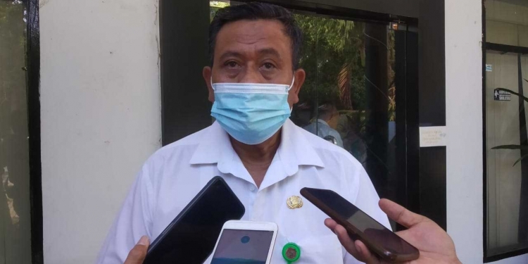 Kepala Badan Kepegawaian Daerah (BKD) Kabupaten Gorontalo, Safwan Tahir Bano ditemui di Kantornya, Rabu (30/6/2021). (Foto: Putra/Gopos)