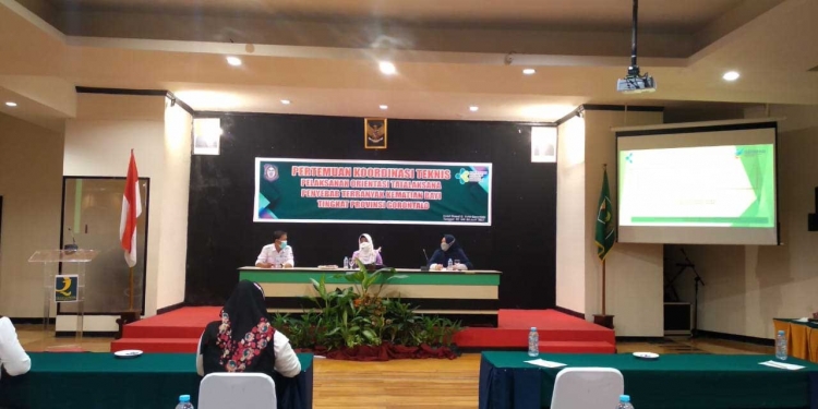 Dr. Yana Yanti Suleman, Kepala Dinas Kesehatan Provinsi Gorontalo (tengah), Rabu (2/6/2021). (Foto: Tim Infokom)