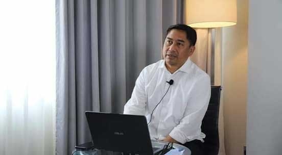 Bupati Bone Bolango saat menjadi narasumber dalam webinar nasional bersama Pusat Investasi Daerah (PIP) Kementerian Luar Negeri. (Foto Facebook Hamim Pou)