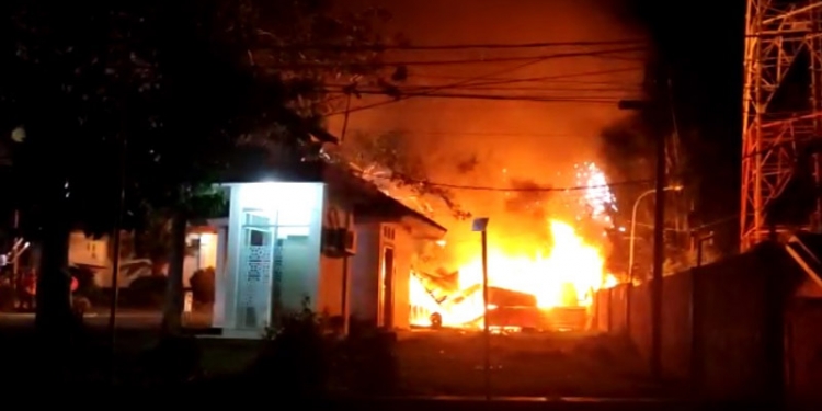 kebakaran di dekat RSTN Boalemo