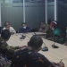 Ketua Komisi 1 DPRD Kabupaten Gorontalo  Syarifuddin Bani dan Kepala Desa Sukamaju Halid Saleh beserta jajaran Anggota DPRD dan Masyarakat Desa Sukamaju Kacamatan Mootilango saat melakukan rapat di Ruang Rapat Dulohupa DPRD Kabupaten Gorontalo, Selasa (15/6/2021). (Foto: Putra/Gopos)