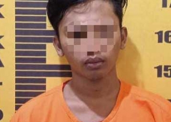 AS (21) pelaku yang telah mengedarkan pil double L tanpa izin. (Foto: humas Polres Tulungagung)