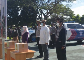 Polda Gorontalo Bagikan 1000 Paket Sembako Untuk Masyarakat