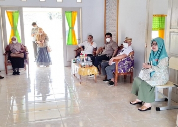 P3K - Komisi IV DPRD Provinisi Gorontalo saat melakukan monitoring persiapan tenaga pendidik di SMA 2 Paguyaman untuk mengikuti ujian P3K. Foto istimewa