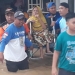 Salah seorang warga Desa Dengilo dievakuasi saat banjir melanda. (istimewa)