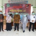 Gubernur Gorontalo, Rusli Habibie, bersama Anggota DPR RI Idah Syahidah meninjau RSTN Boalemo dalam penanganan pasien Covid-19. (Kominfo Provinsi Gorontalo)