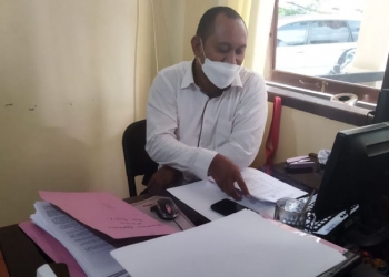 Kepala Unit  (Kanit) Sidik Narkoba Polres Bone Bolango, Aipda Ahmad Yunus saat diwawancarai terkait peredaran miras di wilayah Bone Bolango. (Foto Istimewa)
