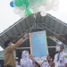 Launching dan pembukaan Masa Pengenalan Lingkungan Sekolah (MPLS) SMK Bina Mandiri Bone Bolango yang dilakukan langsung oleh Bupati Bone Bolango, Hamim Pou ditandai dengan pelepasan balon udara. (Foto Istimewa)