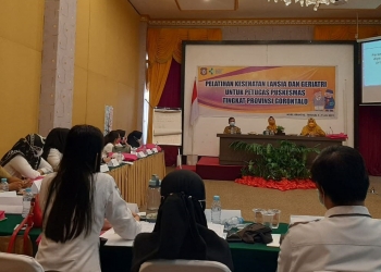 Pelatihan kesehatan Lanjut Usia (Lansia), dan geriatri untuk petugas Puskesmas tingkat Provinsi Gorontalo, Senin (5/7/2021). Foto :(Tim Infokom)