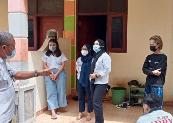 Satgas Covid-19 Kota Gorontalo mengingatkan kepada selebgram Gorontalo, Nizam dan Suci agar melakukan isolasi mandiri sembari menunggu hasil swab PCR. (Sari/gopos)