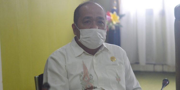 Ketua DPRD Kabupaten Bone Bolango, Halid Tangahu.