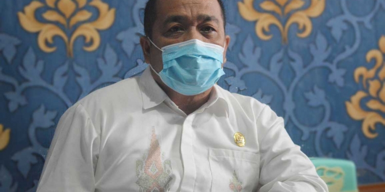 Ketua DPRD Kabupaten Bone Bolango Halid Tangahu. (Foto: Putra/Gopos)