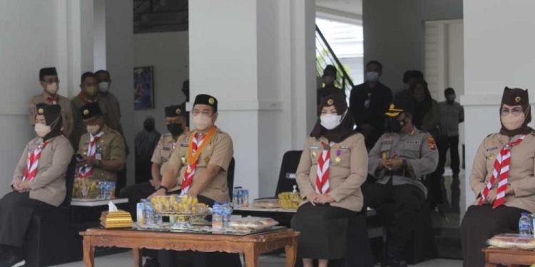 Ketua Kwartir Daerah (Kwarda) Gerakan Pramuka Provinsi Gorontalo, Idah Syahidah saat menghadiri pengukuhan Pengurus Majelis Pembimbing dan Pengurus Kwartir Cabang (Kwarcab) Gerakan Pramuka Kabupaten Bone Bolango. (Foto Irul/Kominfo)