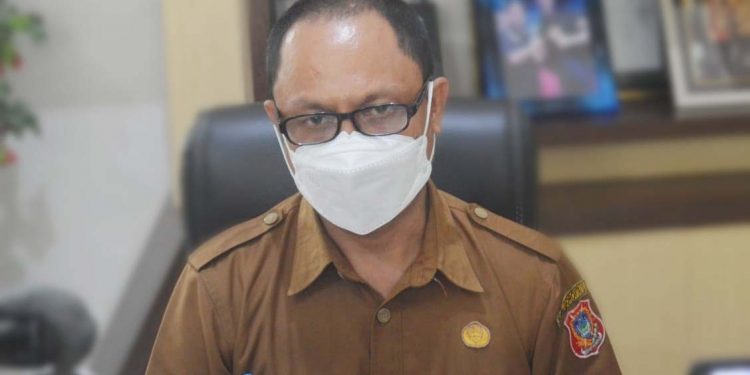 Kepala Dinas Kesehatan Kabupaten Gorontalo, Roni Sampir. (Foto: Putra/Gopos)