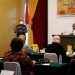 Sekretaris Daerah Provinsi Gorontalo Darda Daraba saat membuka pelatihan penguatan kelembagaan sumber daya manusia (SDM) bagi usaha mikro kecil dan menengah (UMKM) pengembangan industri pangan lokal (PIPL) Bertempat di Grand Q Hotel, Kamis (22/7/2021). Pelatihan tersebut diikuti 20 peserta dari kabupaten kota se Provinsi Gorontalo yang  bertujuan agar pelaku UMKM pangan lokal bisa berdaya saing di masa pandemi Covid-19. (Foto: Nova/Kominfo)