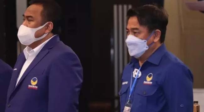 Ketua Pemenangan Pemilu Partai Nasdem wilayah Sulawesi, Rachmat Gobel bersama Ketua DPW Partai Nasdem Provinsi Gorontalo, Hamim Pou. (Foto Andy Melu)