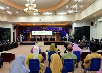 Rapat Paripurna tahap akhir DPRD Kota Gorontalo dalam rangka penyampaian pendapat akhir fraksi terhadap Ranperda tentang RPJMD Kota Gorontalo tahun 2019-2024, Kamis (12/8/2021). Foto : Sari/gopos