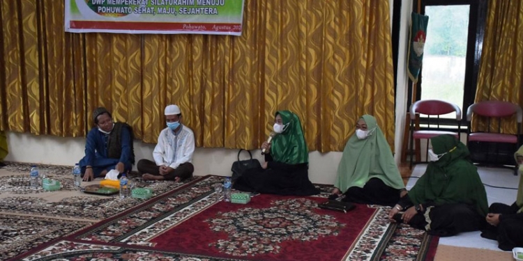 Kegiatan ceramah agama serta silaturahmi yang dilaksanakan DWP Pohuwato dalam rangka menyambut tahun baru Islam 1443 Hijriyah.(Komifo Pohuwato)