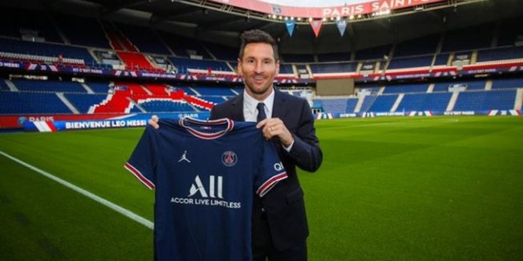 Paris Saint-Germain resmi mengumumkan Lionel Messi sebagai pemain barunya. (Foto: Twitter/PSG-Indonesia)